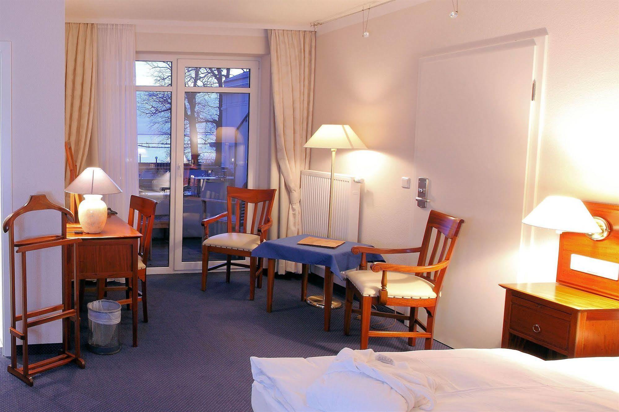 Hotel Badehaus Goor Putbus Kültér fotó