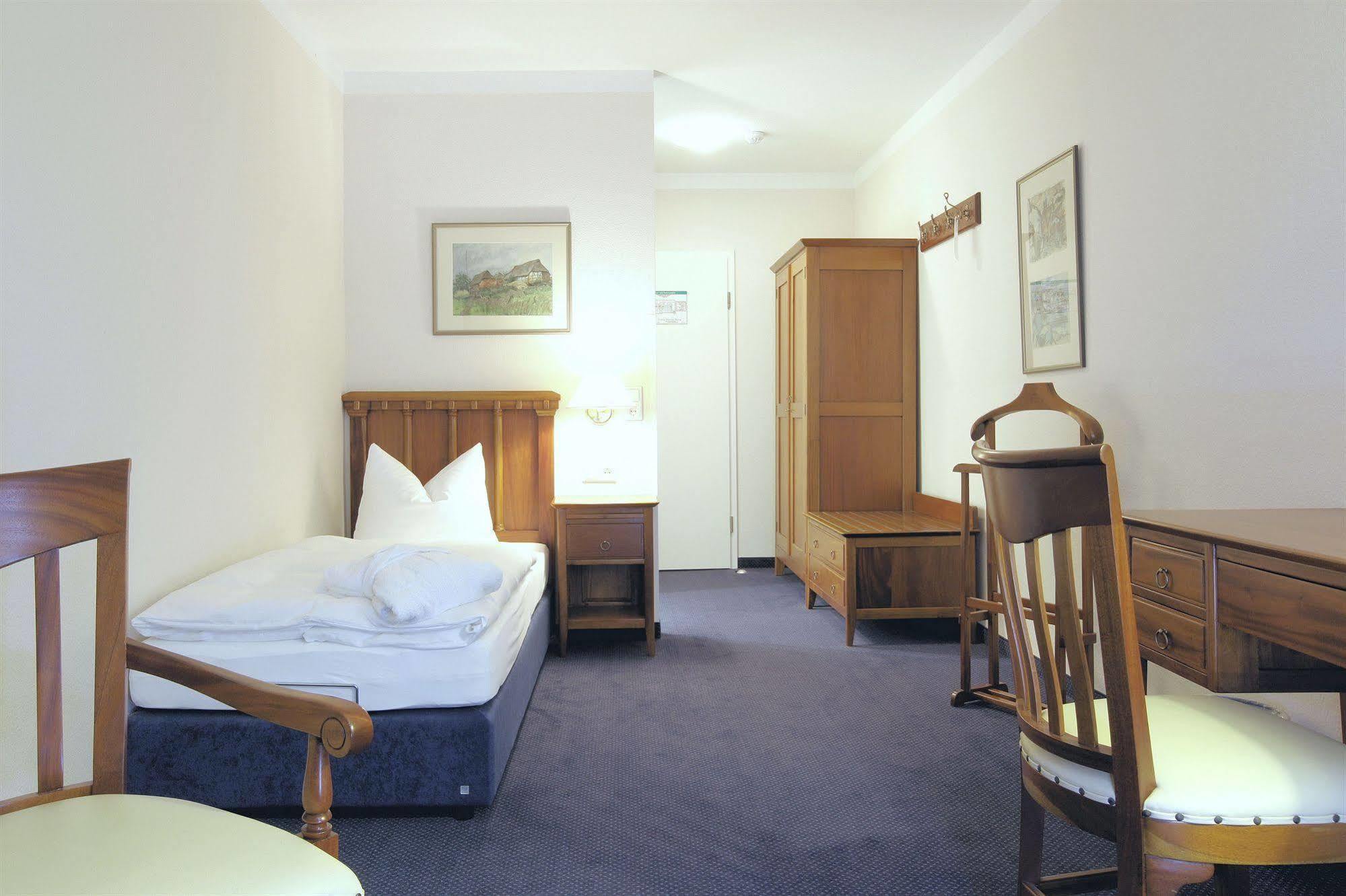 Hotel Badehaus Goor Putbus Kültér fotó