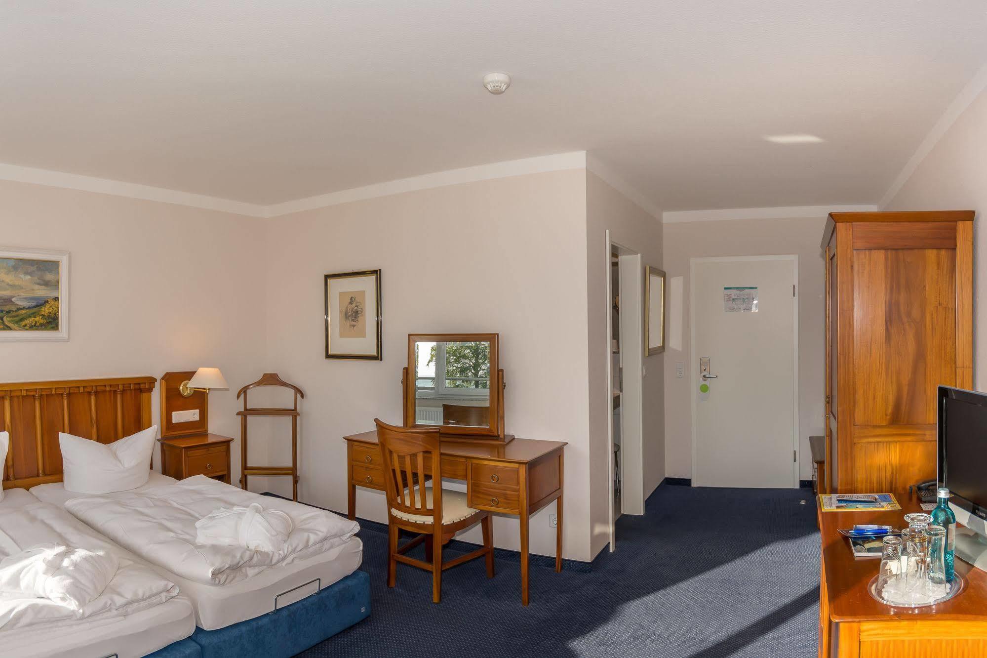 Hotel Badehaus Goor Putbus Kültér fotó